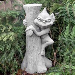 Garden Sprite Treehugger