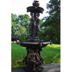 Zierbrunnen Holde Jungfrauen und Kinder aus Bronze