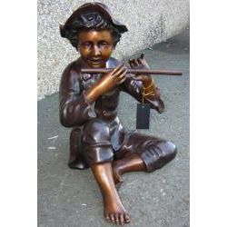 Bronze-Figur Fröhlicher Junge mit Flöte