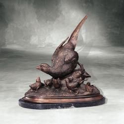 Bronze-Figur Fasan mit Küken