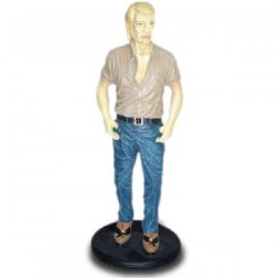 Skulptur Mann mit Hemd und Hose
