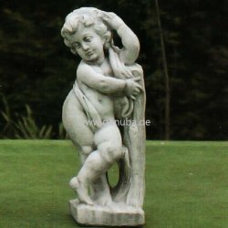Weiße Gartenfigur Inverno