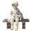 Skulptur Junge auf Bank mit Hund