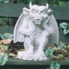 Gargoyle mittel auf Sockel

	H...