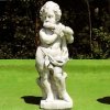 Weiße Dekofigur für den Garten
...